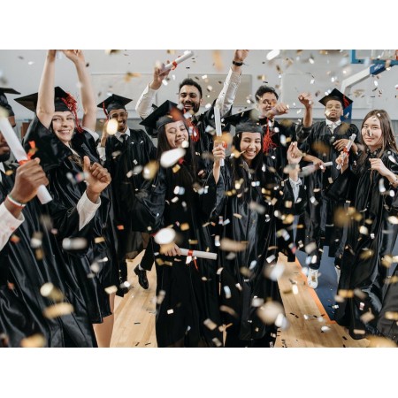 Μενού για πάρτυ αποφοίτησης 30 ατόμων σε πιατέλες