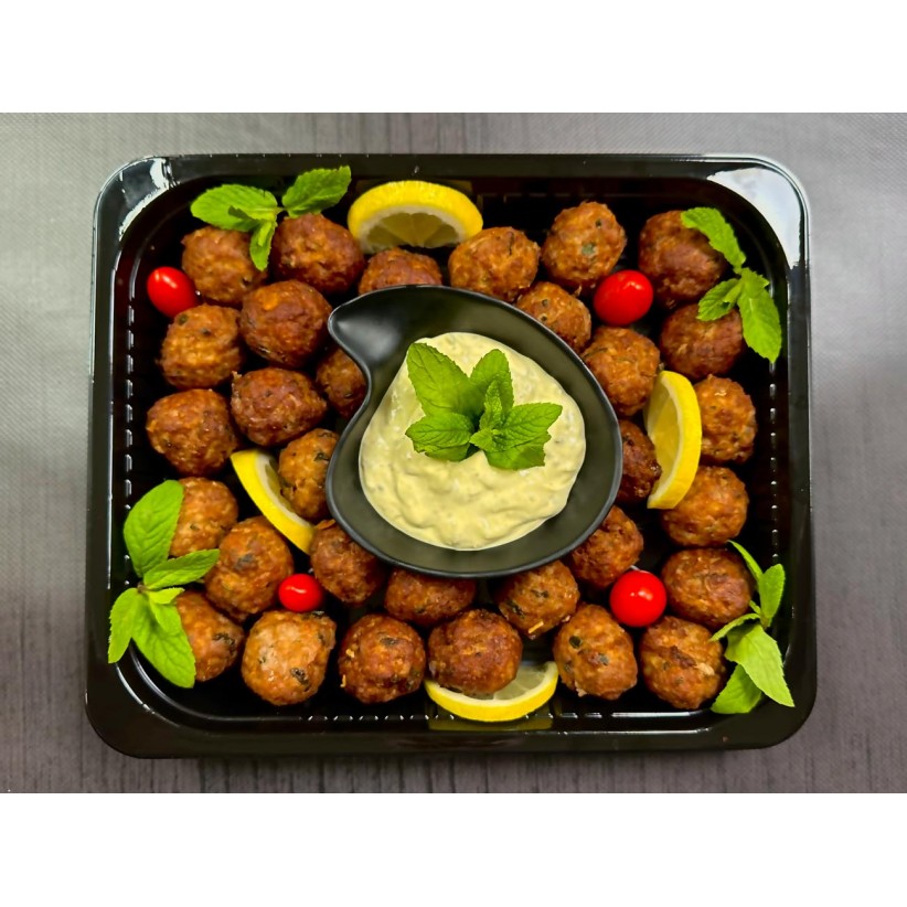 Πιατέλα 30 τμχ κεφτεδάκια + dip χειροποίητη σάλτσα φέτας