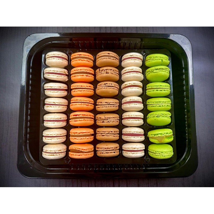 Πιατέλα catering 35 τμχ μικρά Γαλλικά macaron σε ποικιλία γεύσεων