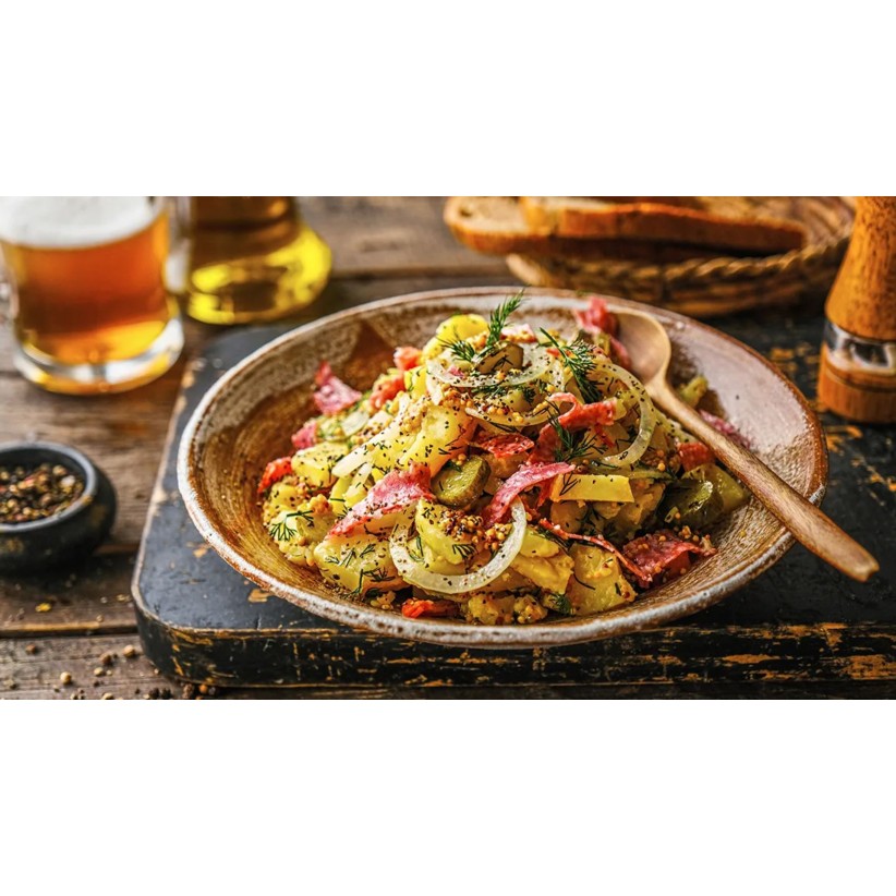 Πατατοσαλάτα catering με σαλάμι Θάσου και γραβιέρα Αμφιλοχίας για 10 άτομα 