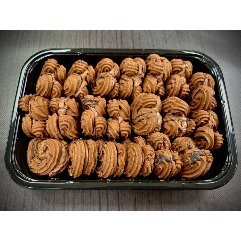 Πιατέλα catering 20 τμχ petit four κακάο με γέμιση πραλίνα φουντουκιού